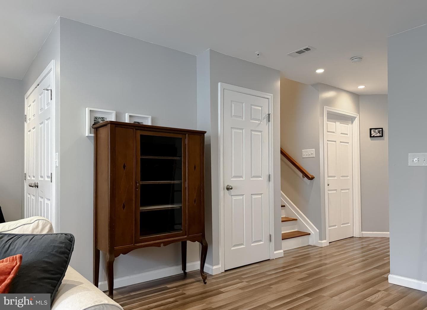 339 English Oak Lane photo 33