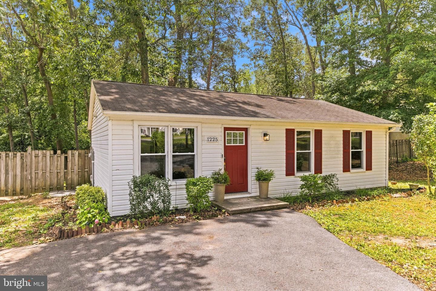 1225 Calvert Beach Road photo 2