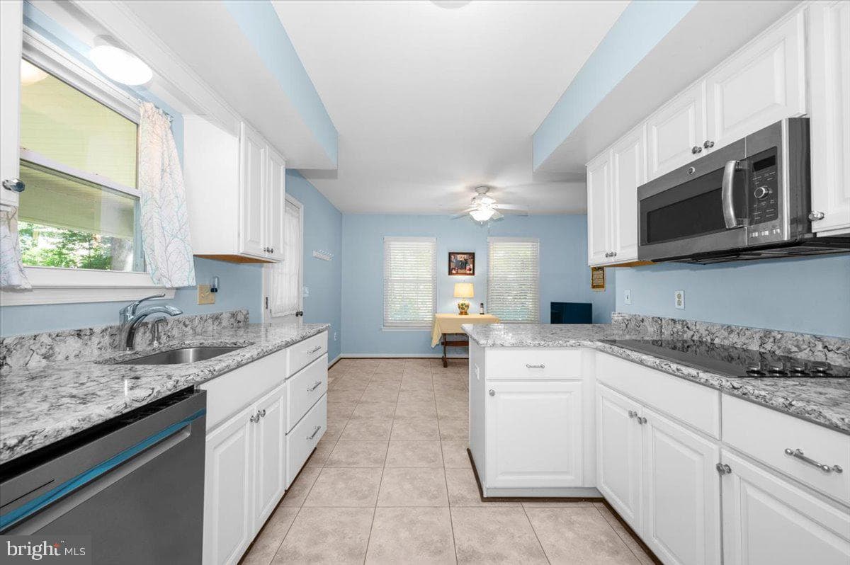 2614 Apple Way photo 14