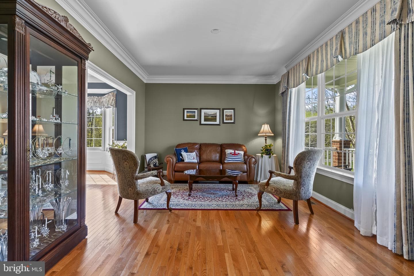 4341 Barberry Drive photo 9