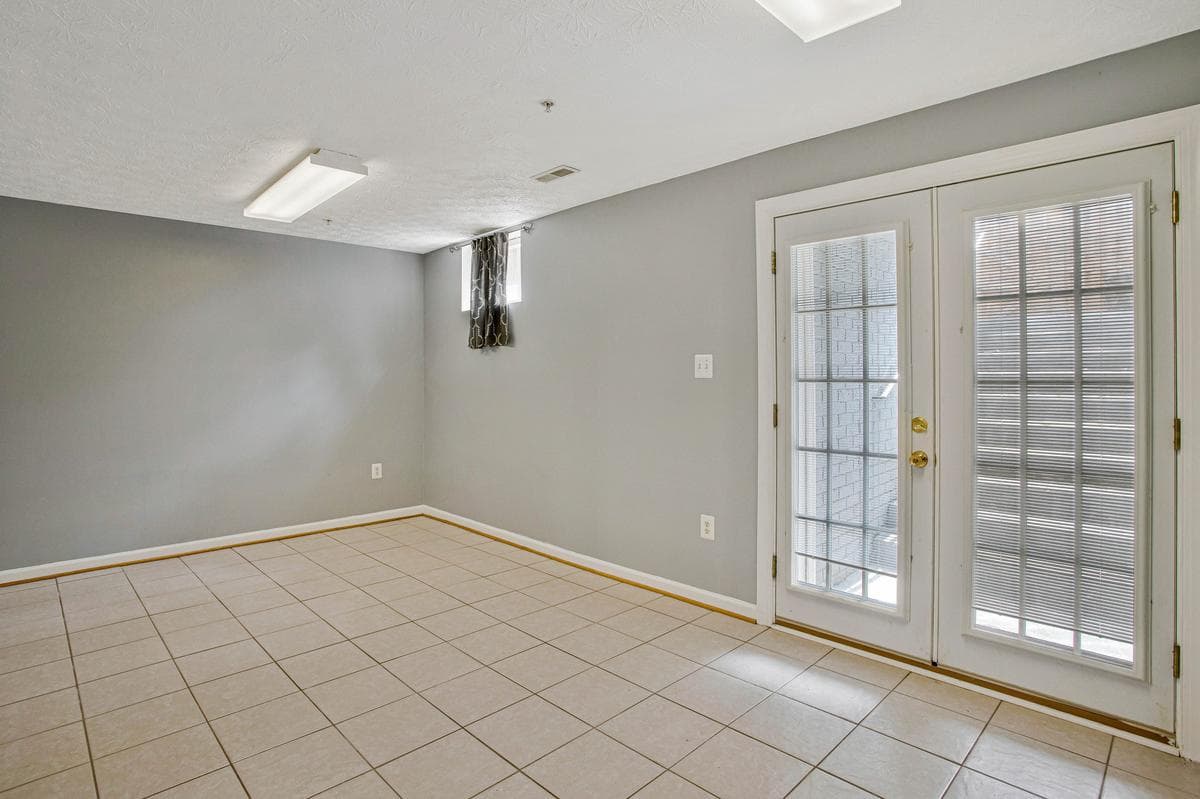 8199 Woodland Lane photo 23