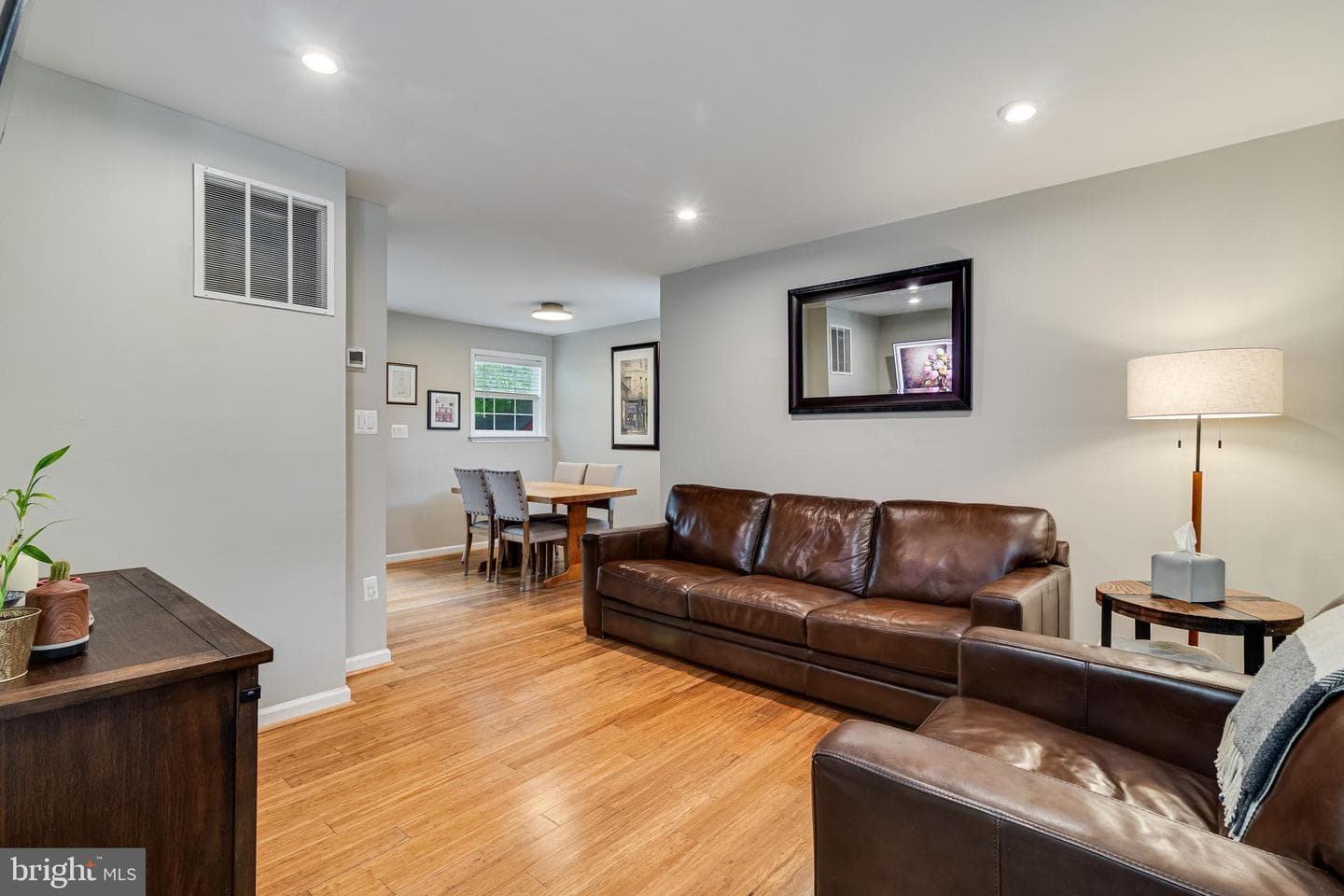 7601 I Street photo 8