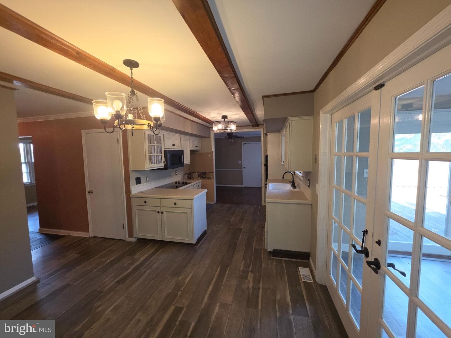 11223 Country Road photo 6