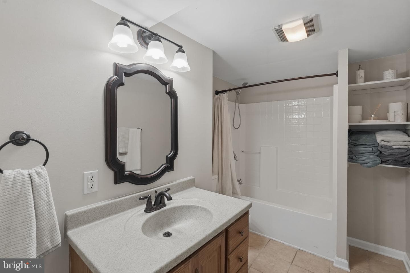 5038 Harvard Street photo 28
