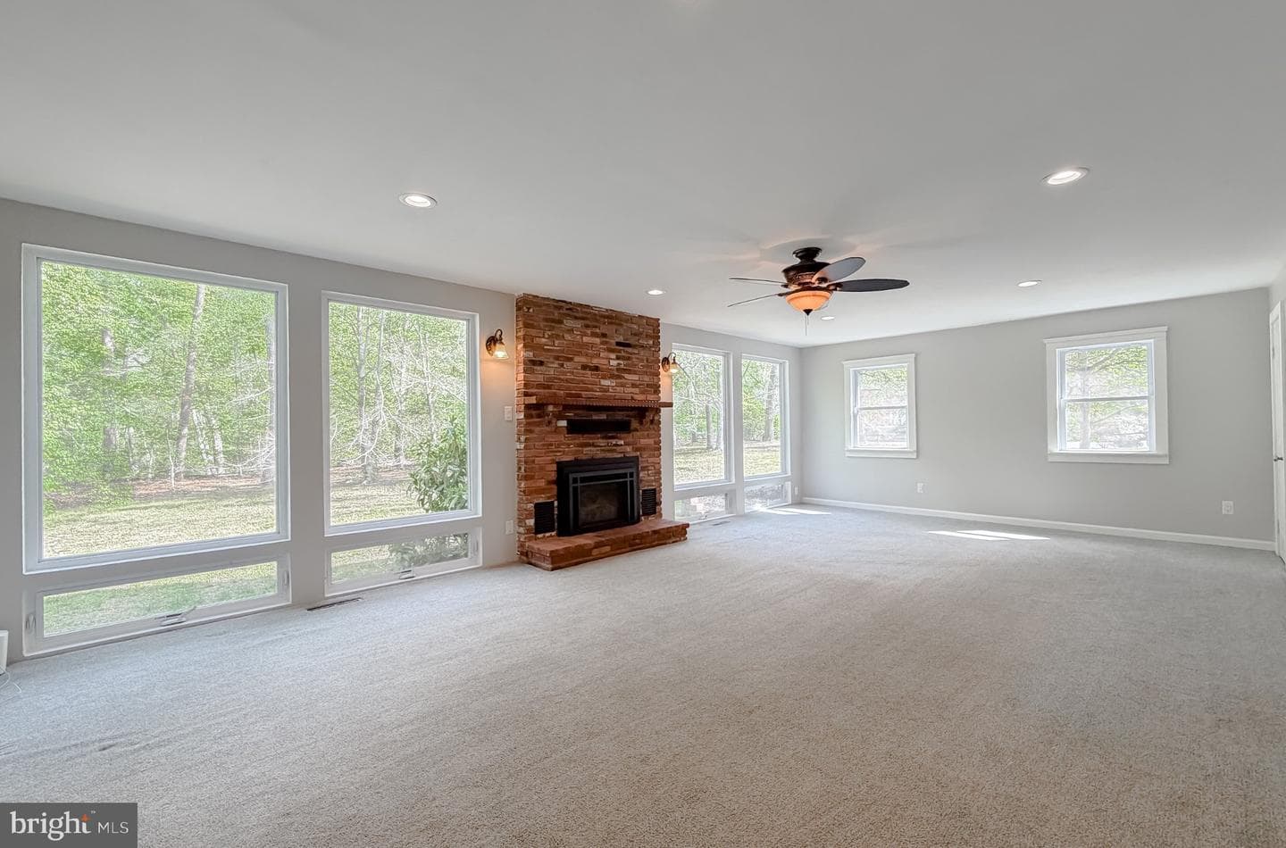 2420 Cecil Lane photo 12