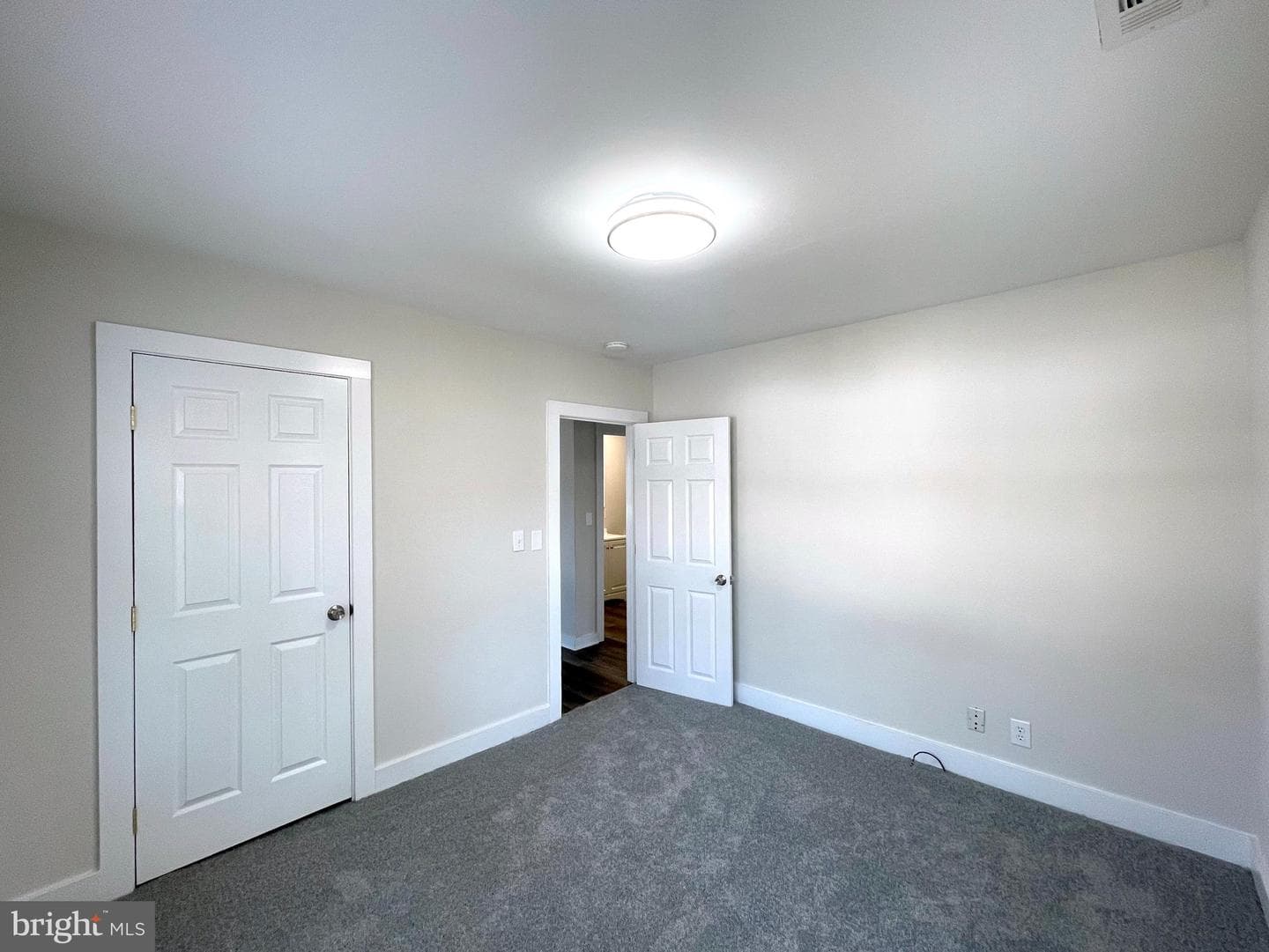 4605 Cummins Avenue photo 14