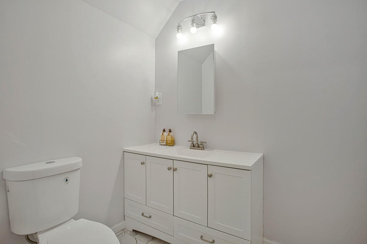 6098 Fir Road photo 24