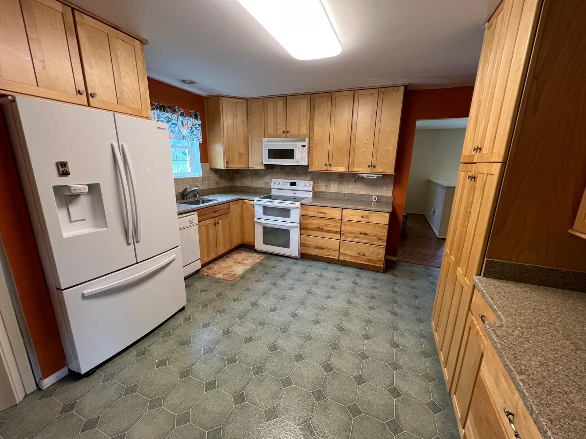 8531 Solomons Island Road photo 11