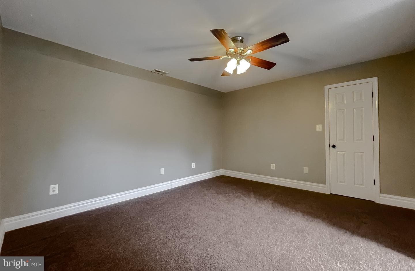 400 Adelina Road photo 23