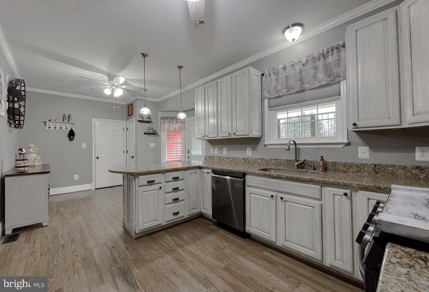 400 Adelina Road photo 31