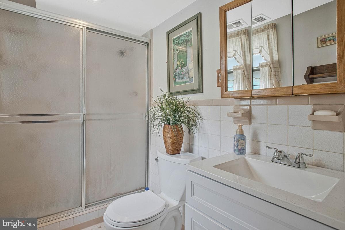 10700 Ward Road photo 30