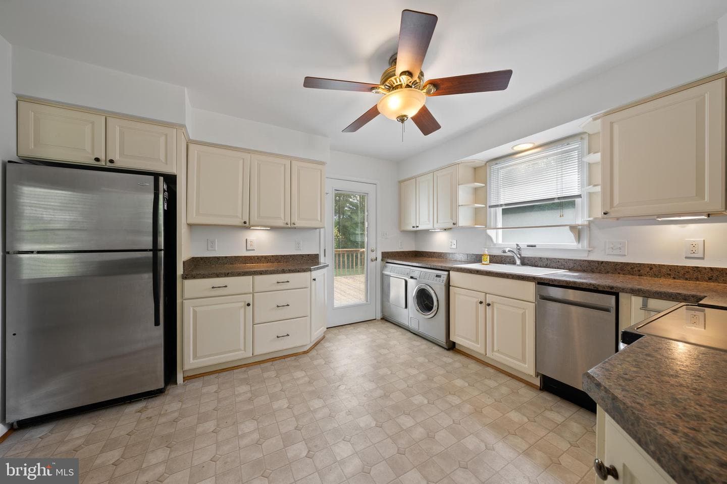 5681 Hardesty Road photo 10