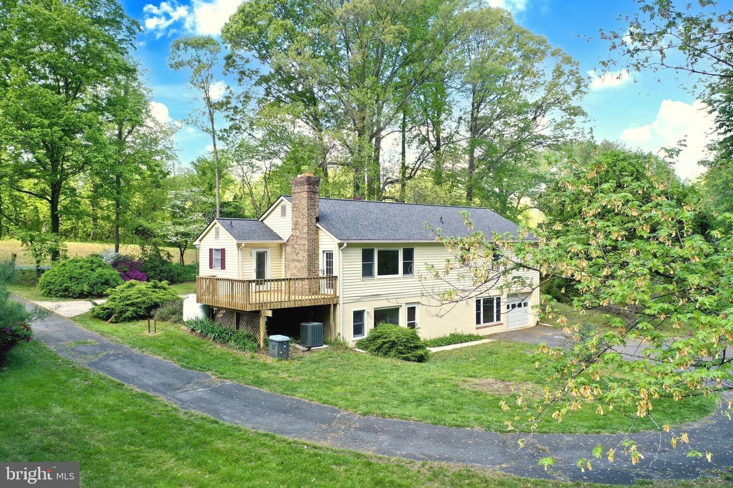 5681 Hardesty Road photo 2