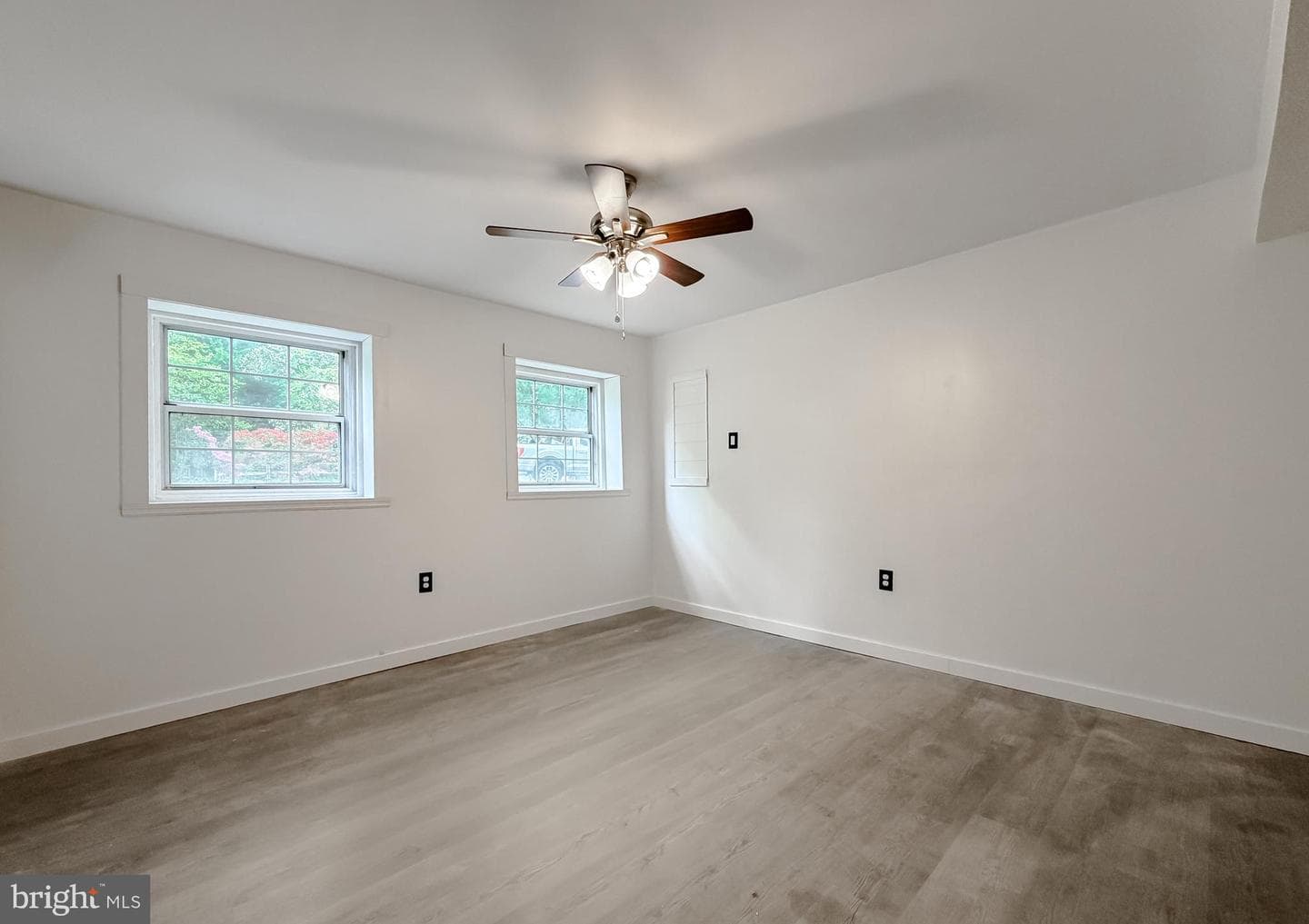 605 Mermaid Court photo 30