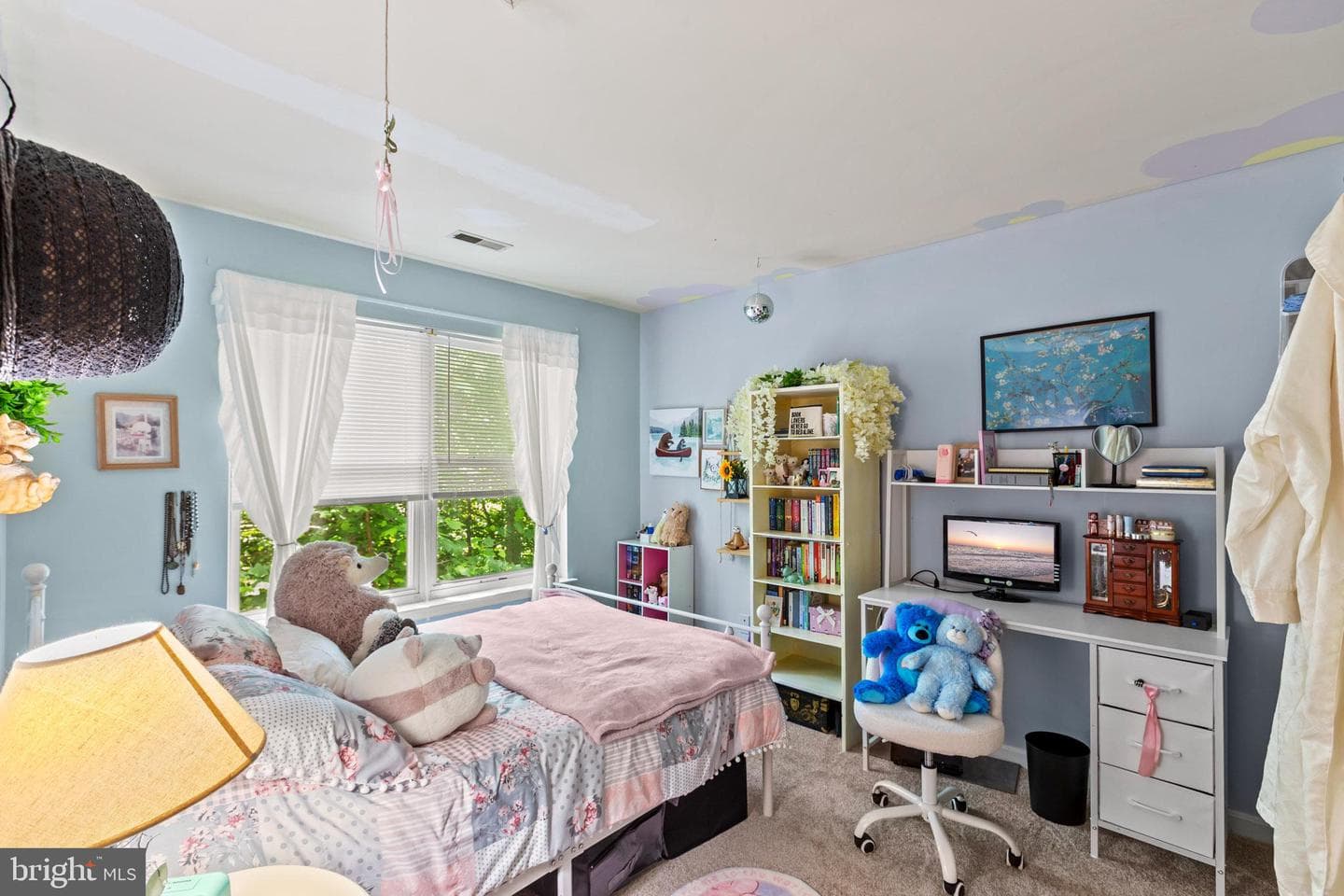 667 San Gabriel Road photo 21