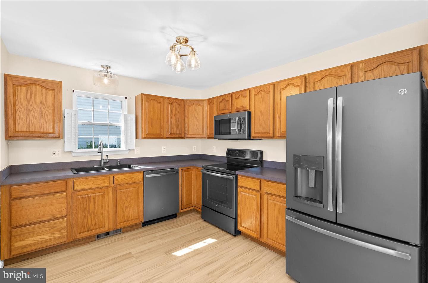 3614 8th Street photo 4