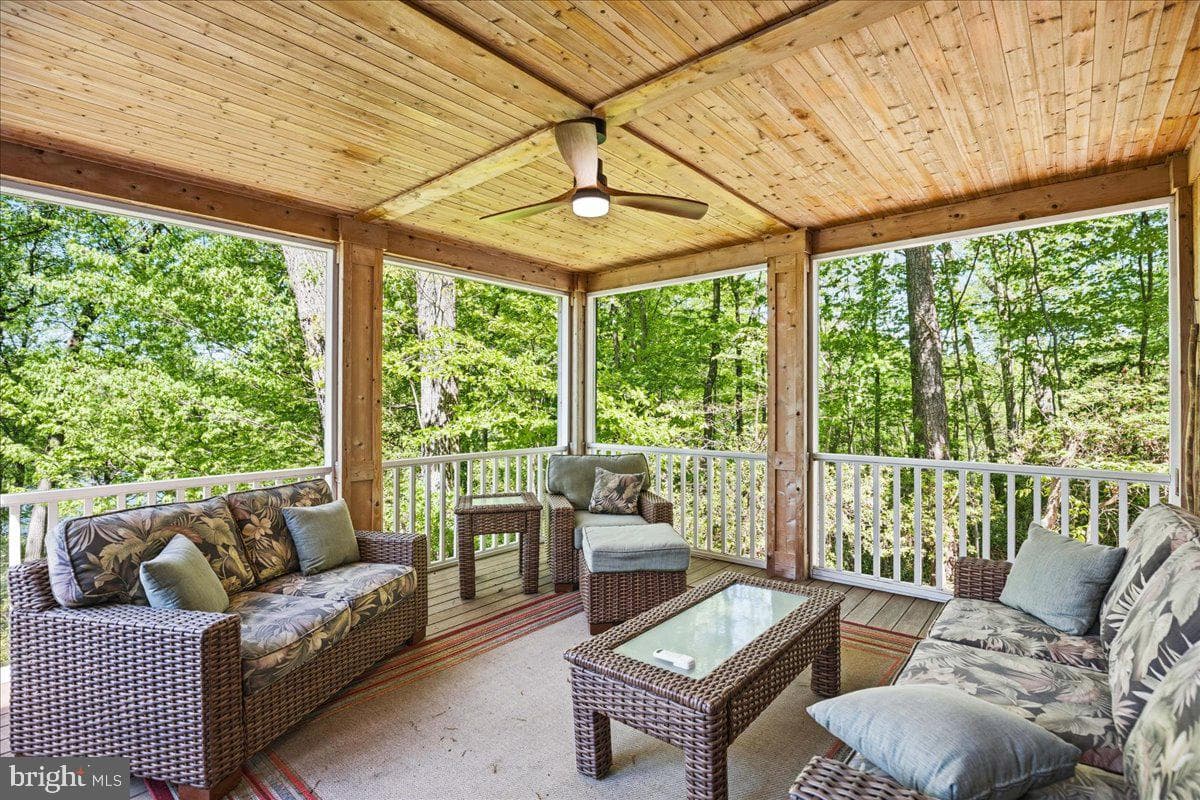 7335 Perry Lane photo 75