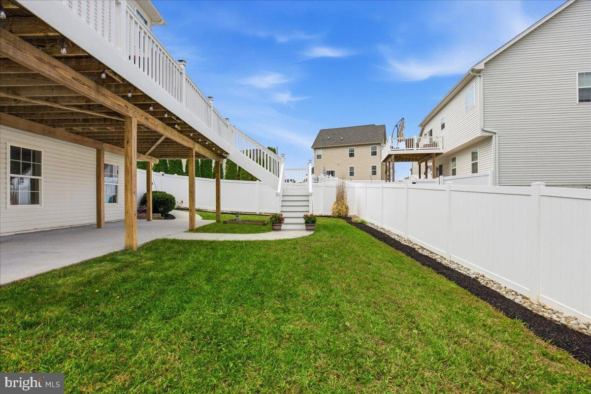 613 Yearling Drive photo 10