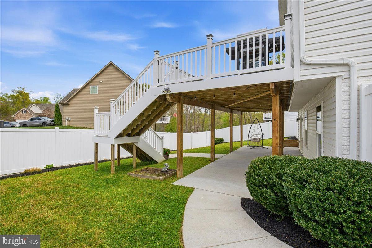 613 Yearling Drive photo 9