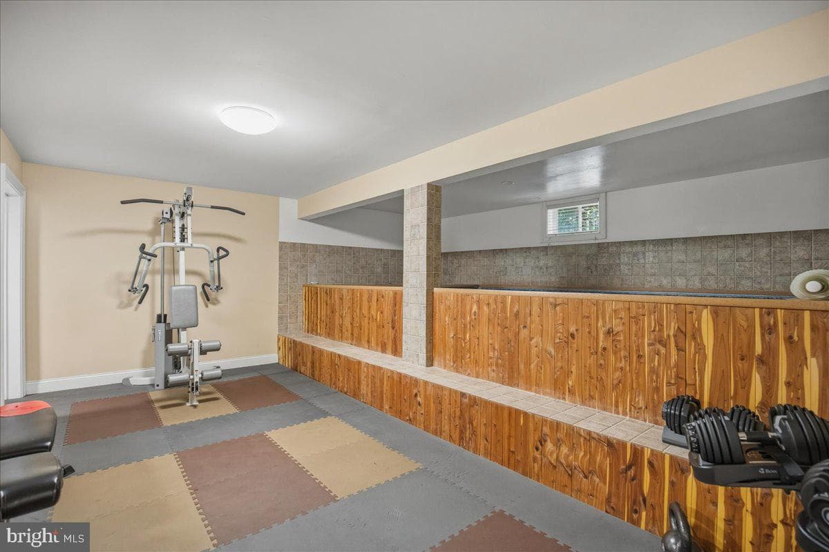 3285 Channel Court photo 104