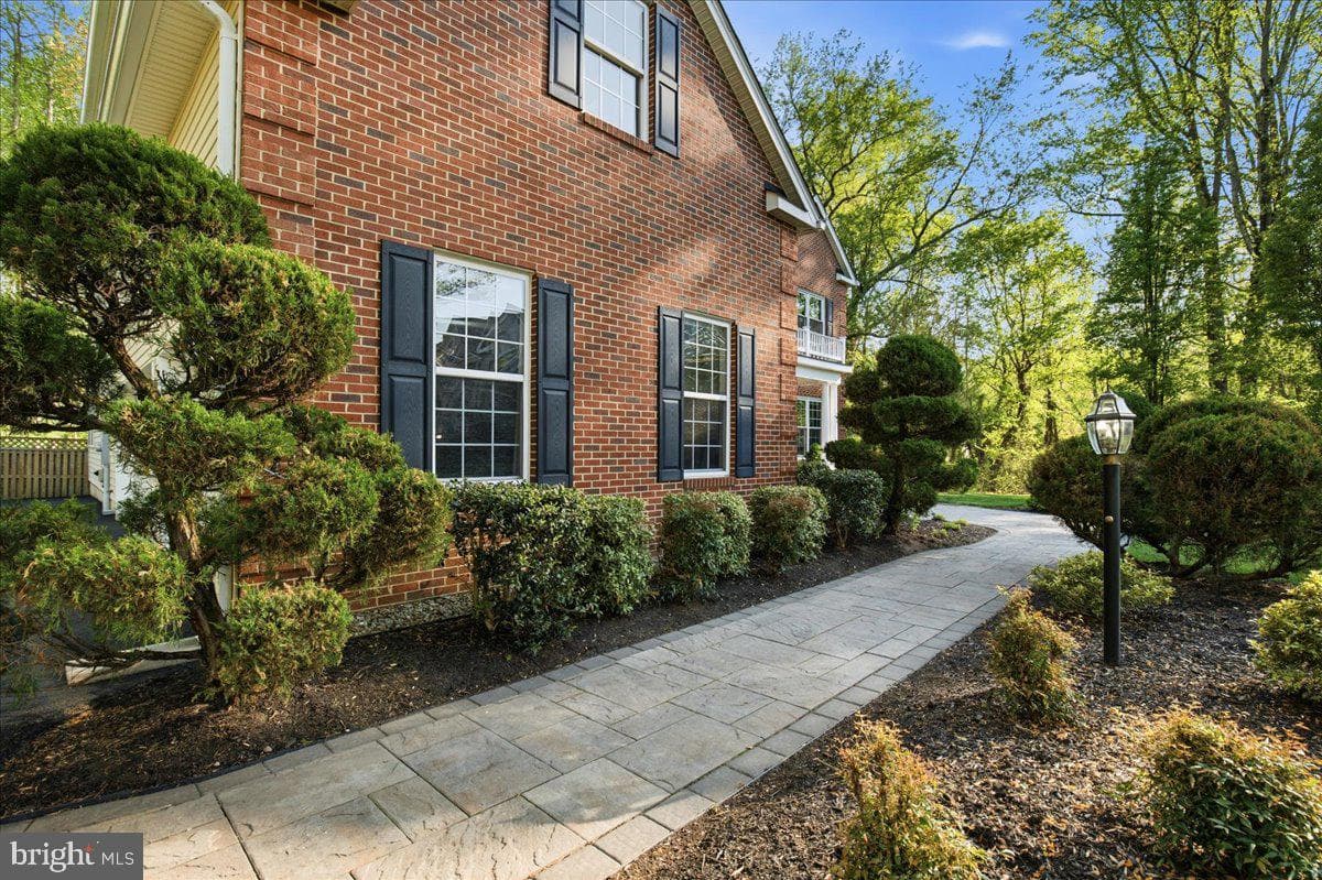 3285 Channel Court photo 111