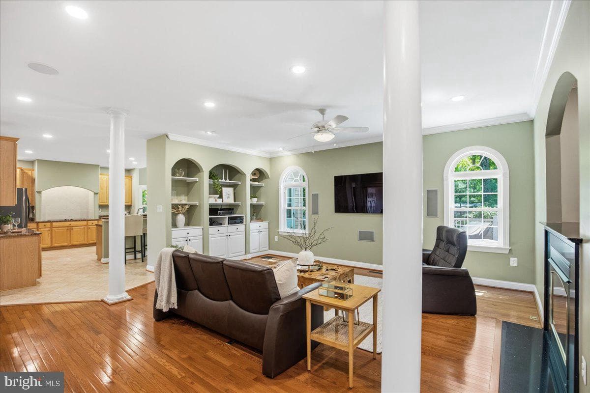 3285 Channel Court photo 23