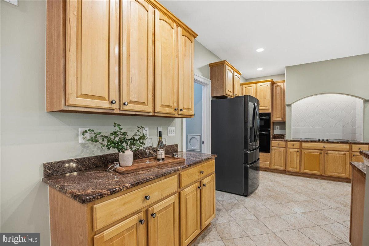 3285 Channel Court photo 32