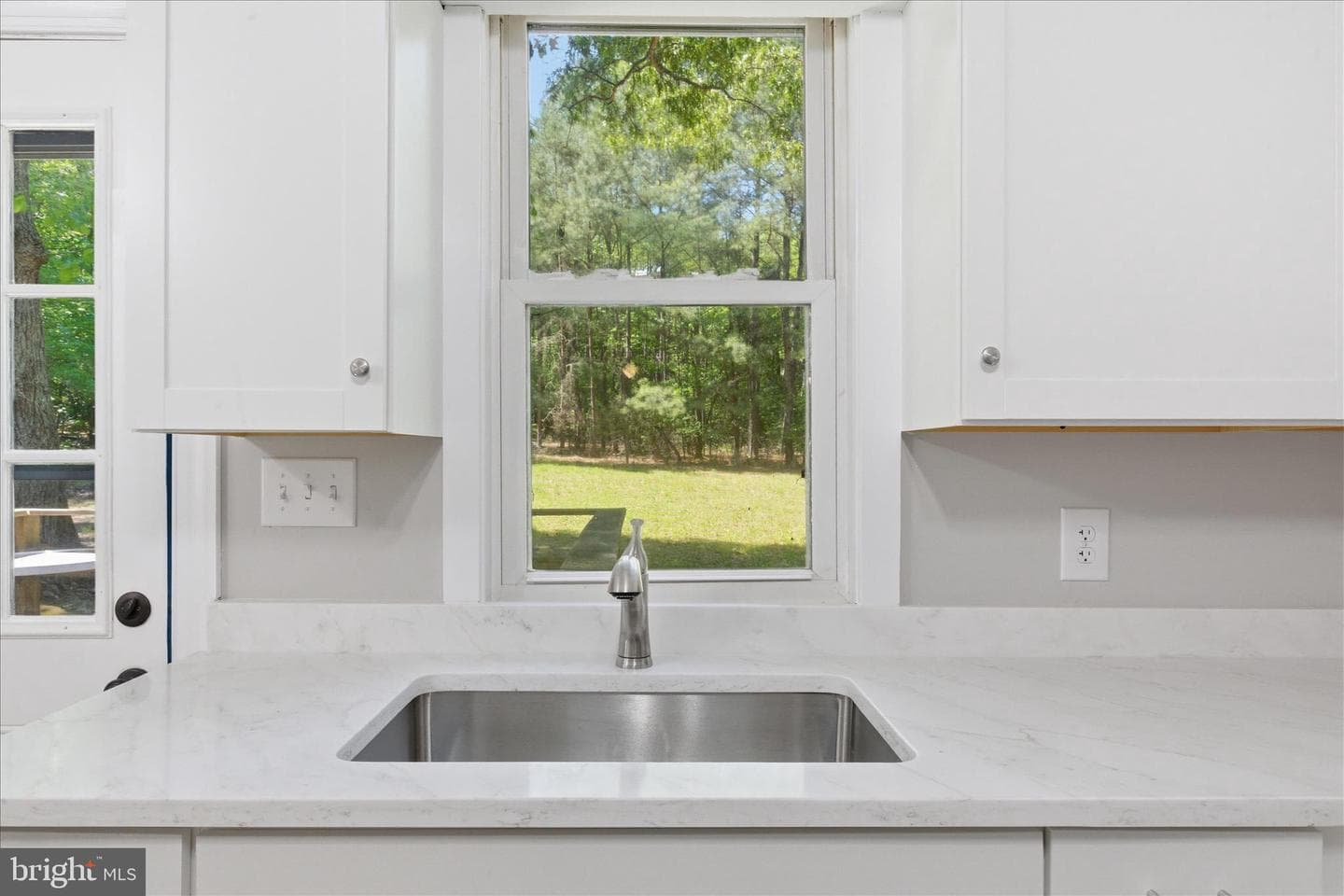 6815 Marshall Road photo 14