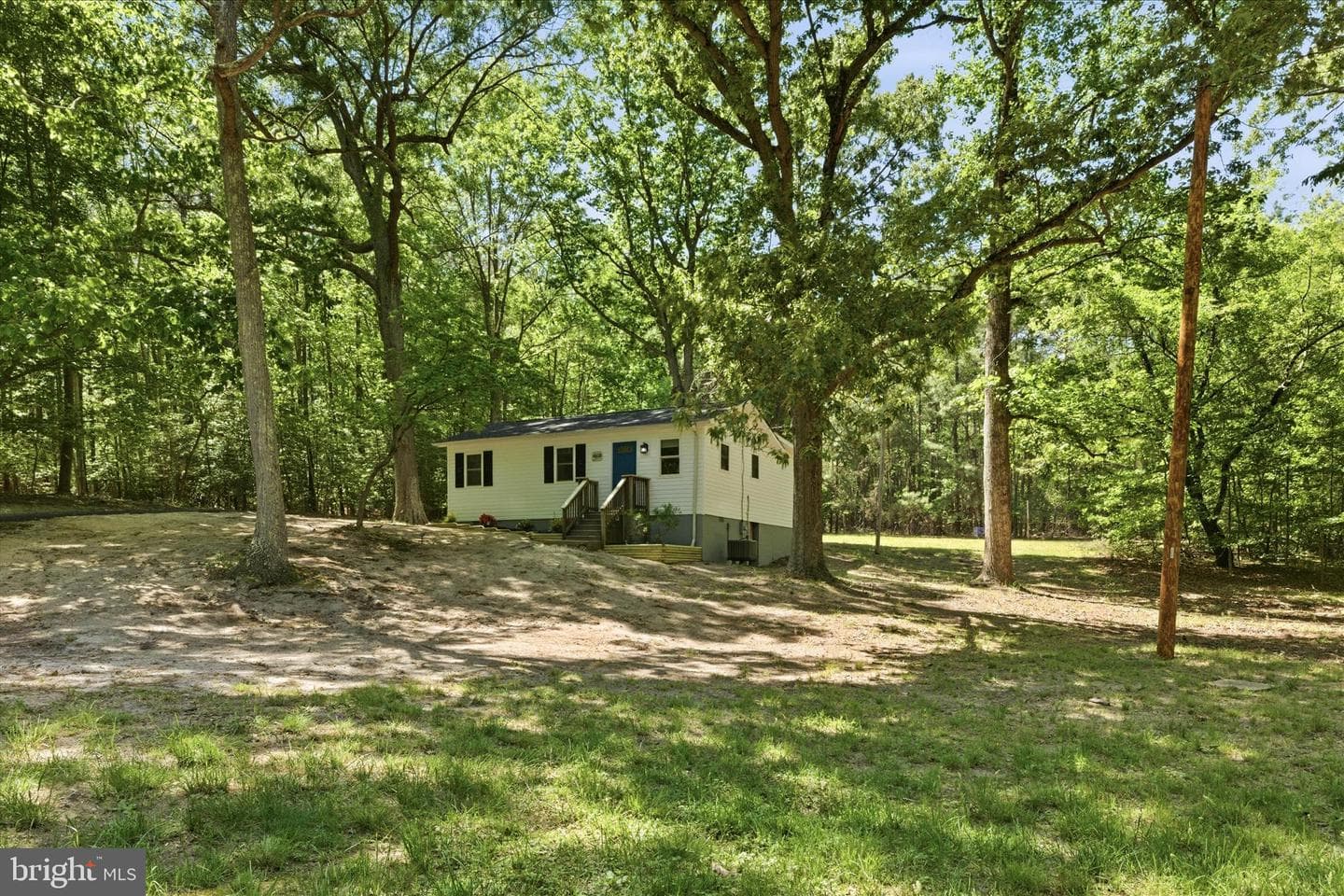 6815 Marshall Road, St Leonard