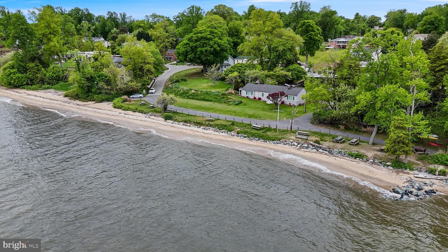 3817 Bayview Drive photo 22
