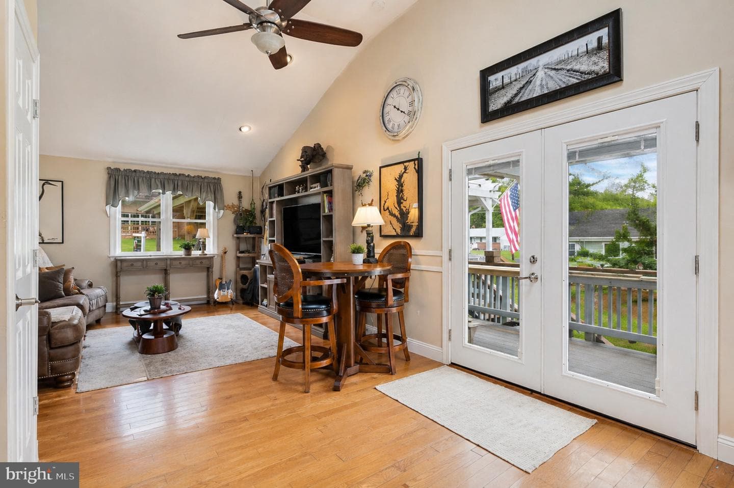 3817 Bayview Drive photo 6