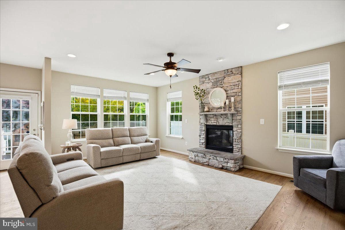 115 Thoroughbred Drive photo 21
