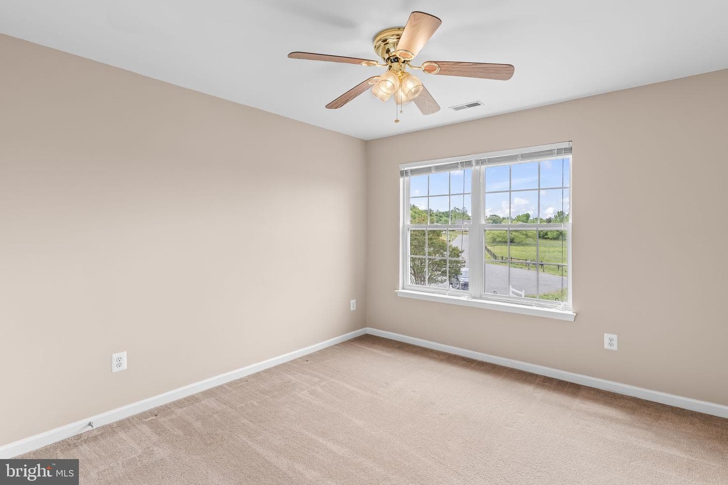 5600 Calvin photo 19