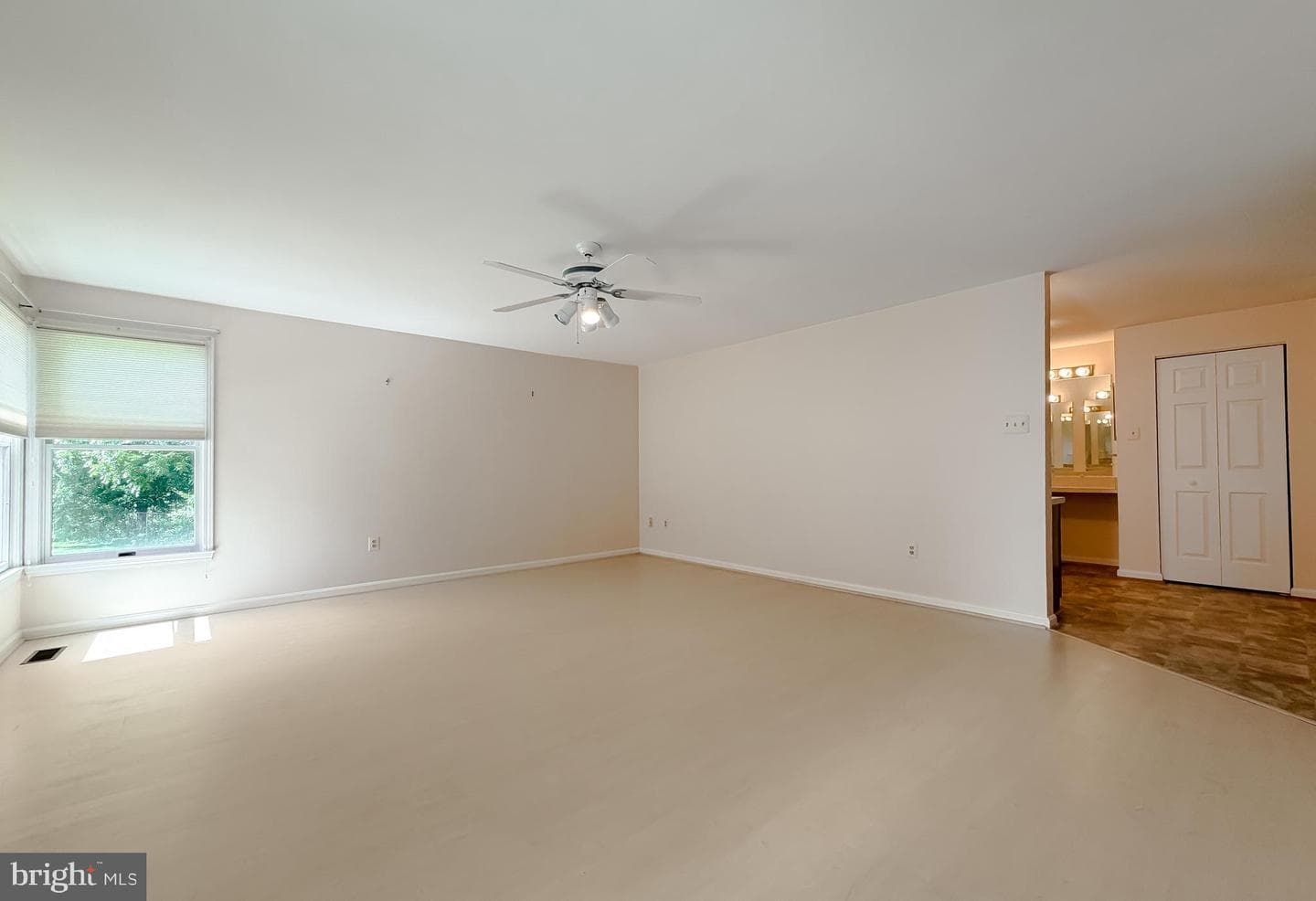 811 Cove Point Road photo 33