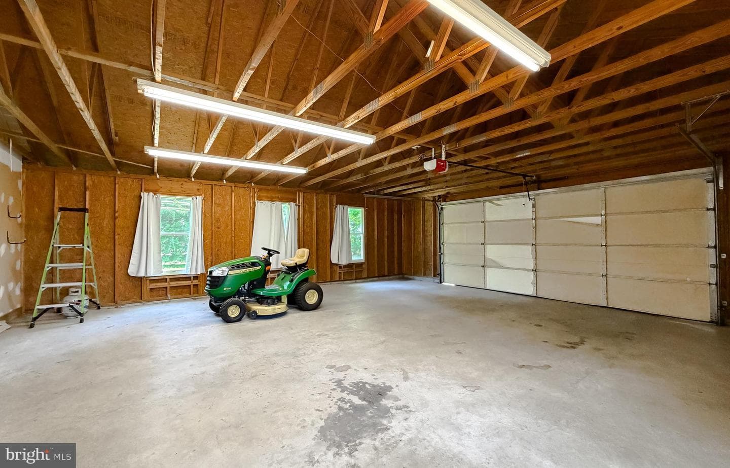 811 Cove Point Road photo 46