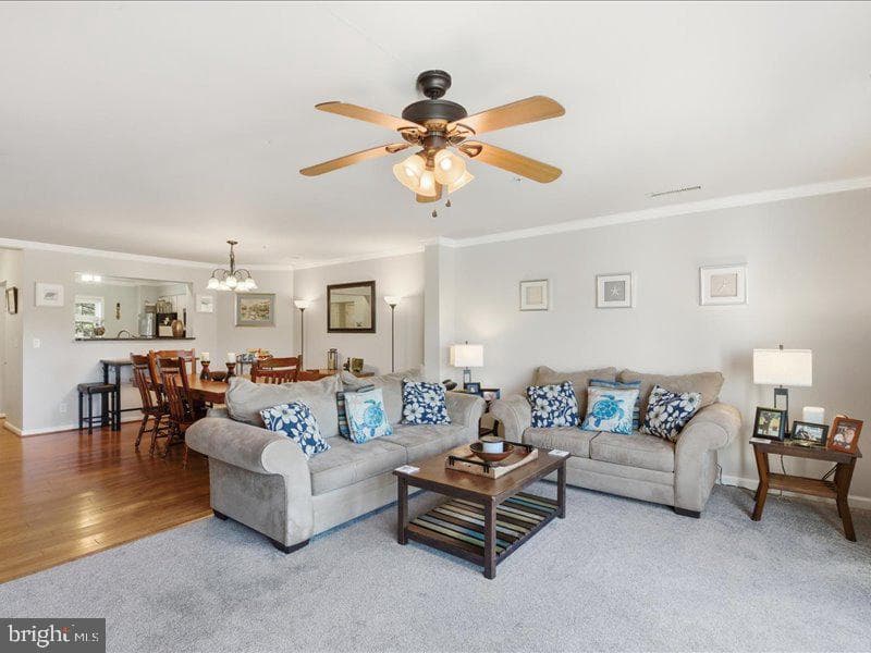 4013 Seagate Square photo 11