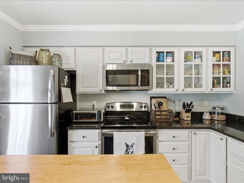 4013 Seagate Square photo 16