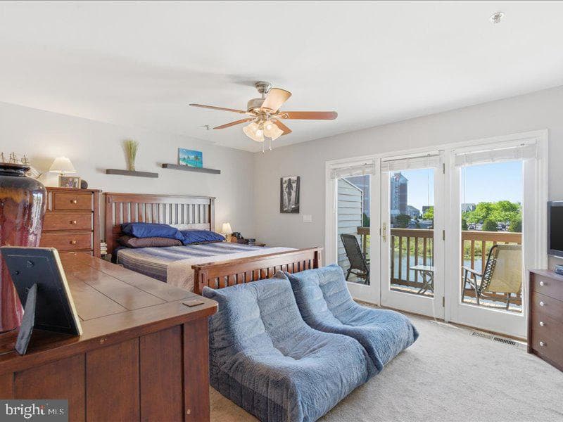 4013 Seagate Square photo 26