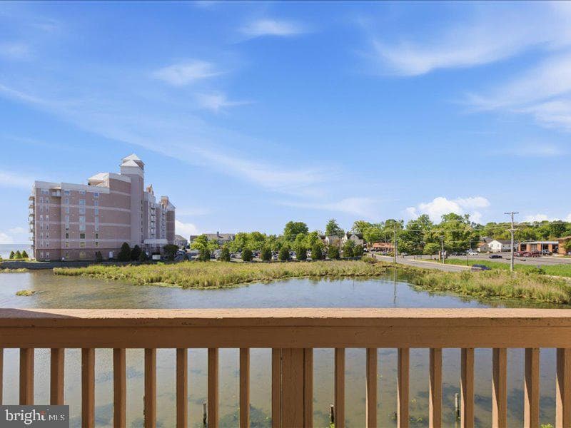 4013 Seagate Square photo 37