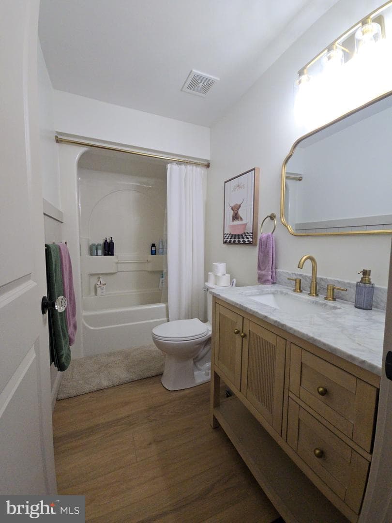 5855 Julie Ct photo 15