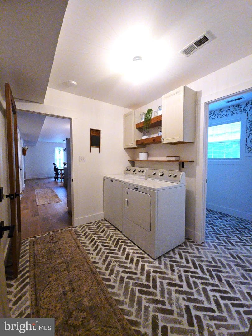 5855 Julie Ct photo 8