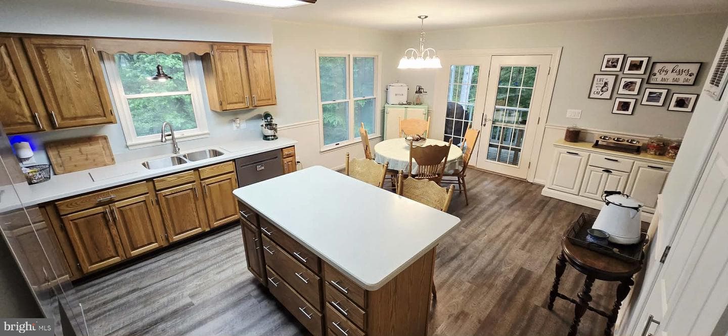 8432 Sailboat Lane photo 31
