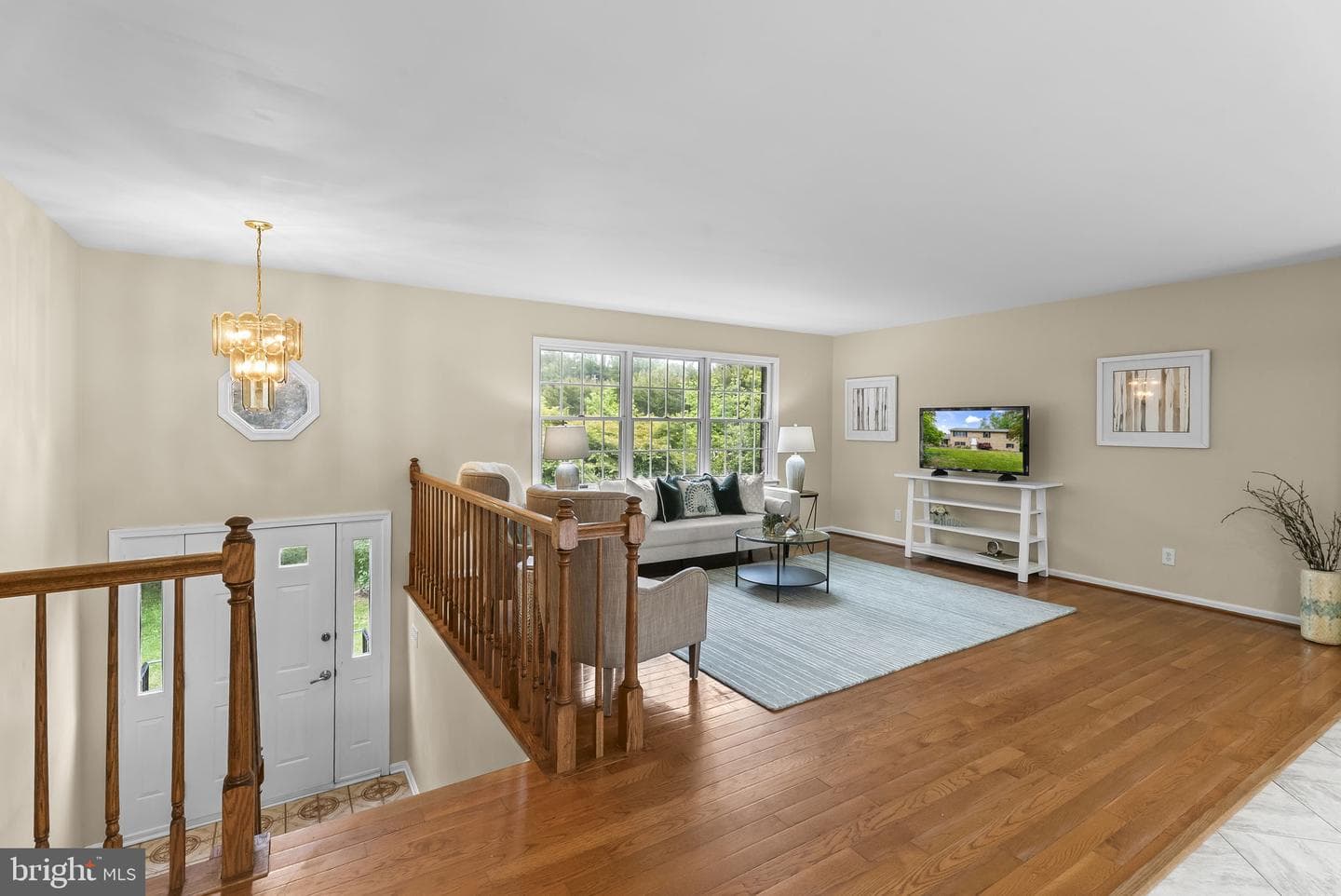 1620 Meadow Oaks Ln photo 3