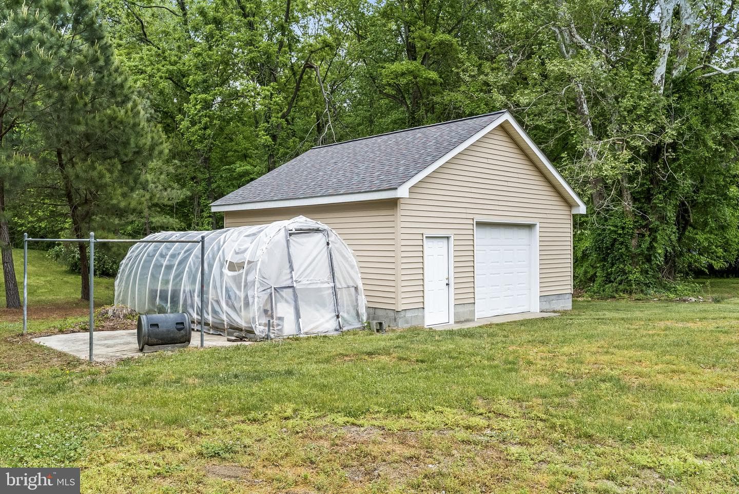 1620 Meadow Oaks Ln photo 32