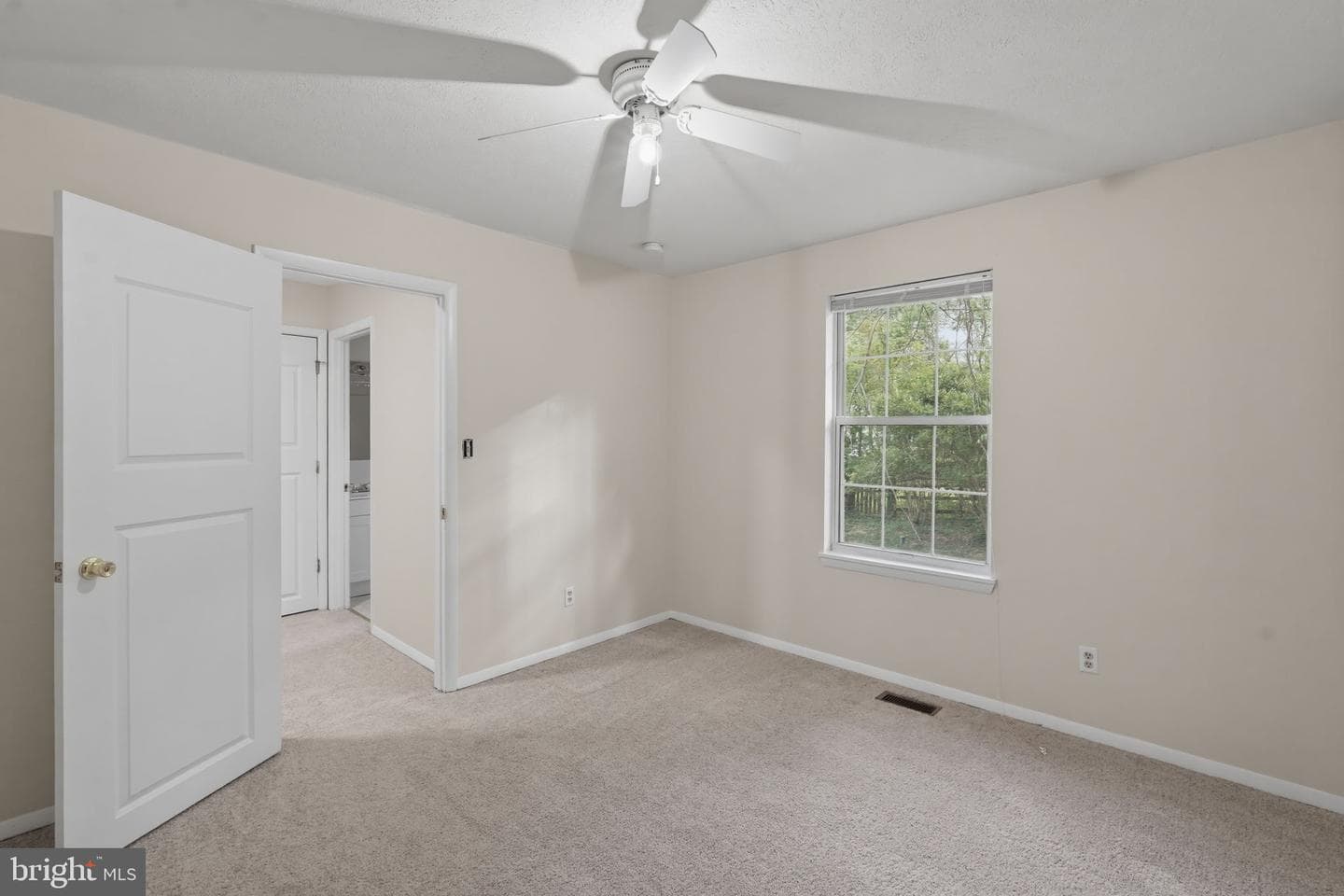 518 Maple Way photo 10