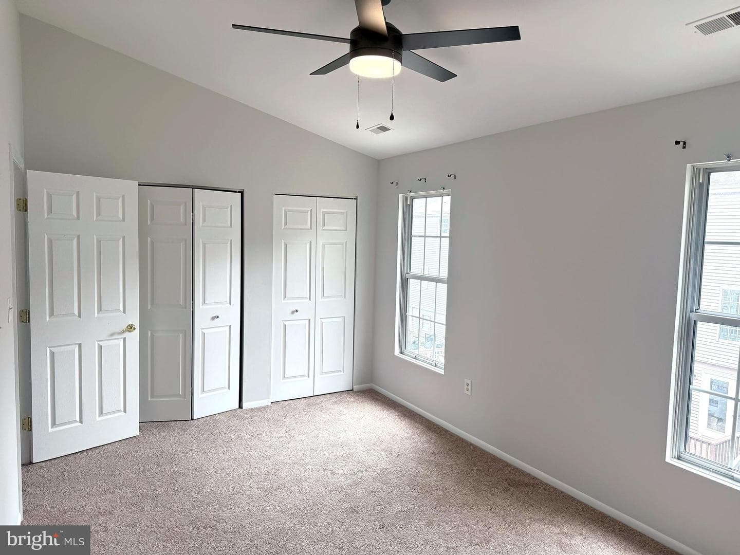 9422 Sea Breeze Court photo 12