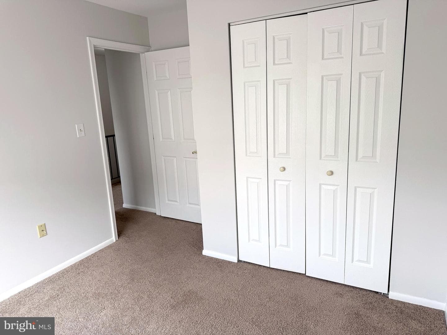 9422 Sea Breeze Court photo 19