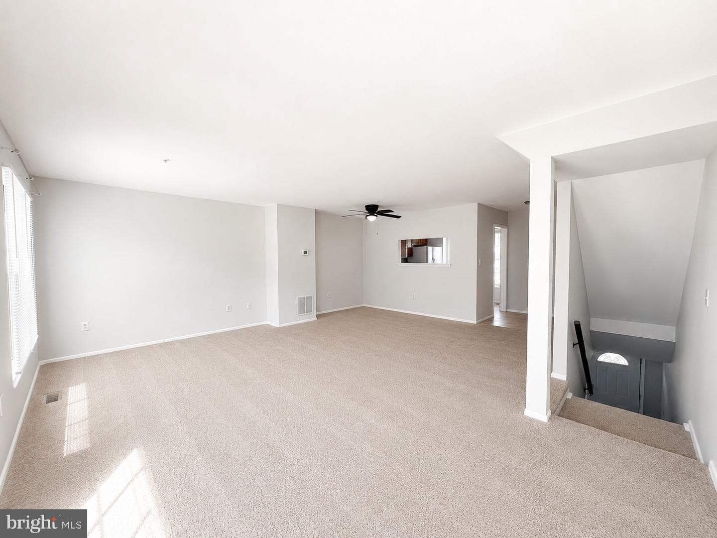 9422 Sea Breeze Court photo 6