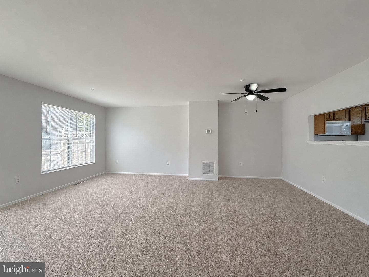9422 Sea Breeze Court photo 7