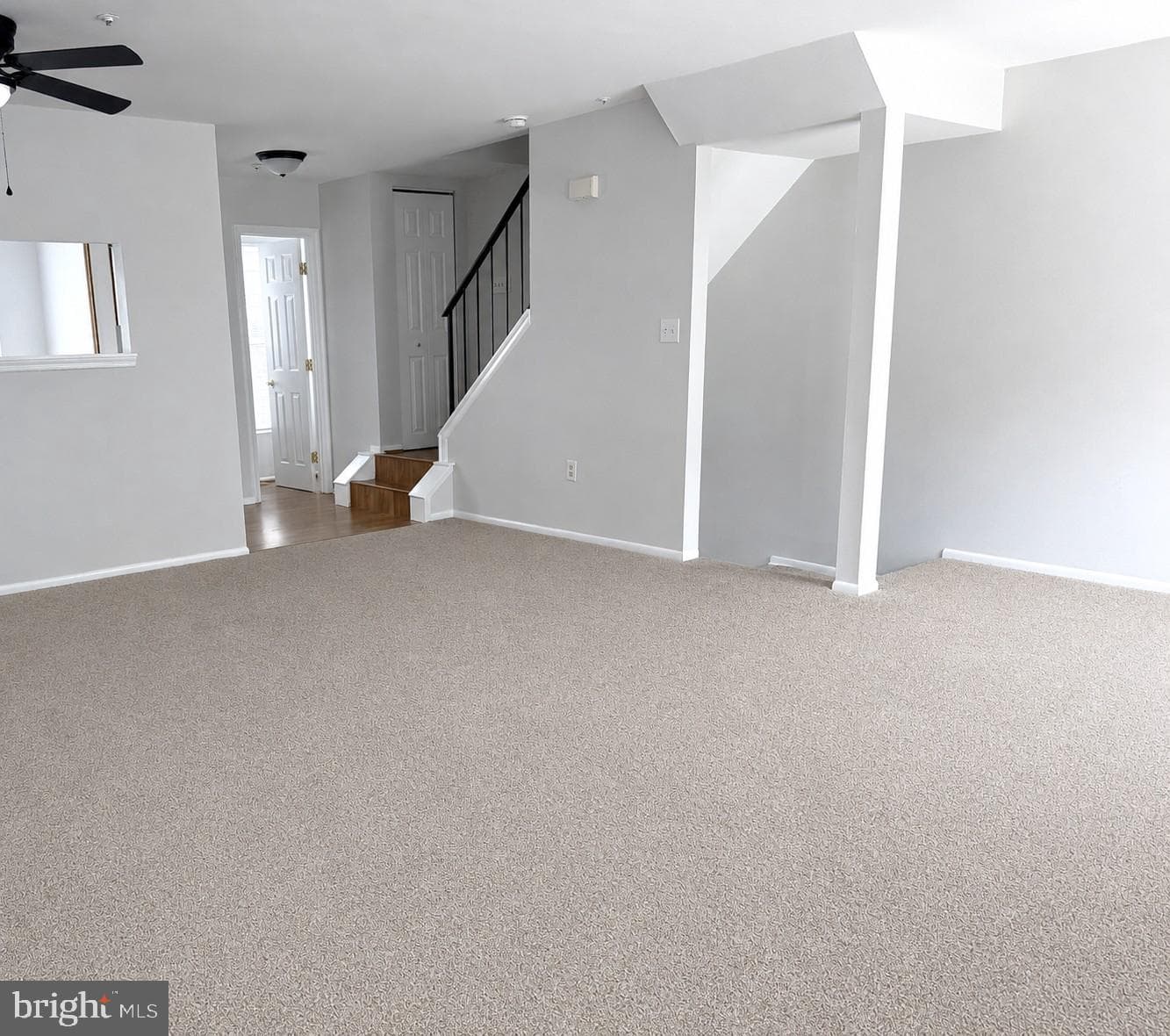9422 Sea Breeze Court photo 8